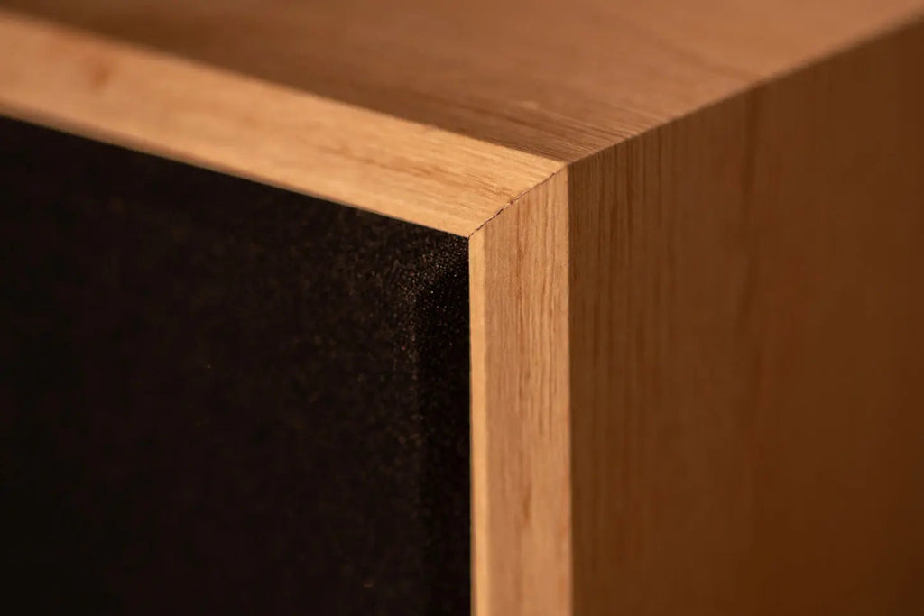 Tourne-disque avec haut-parleurs